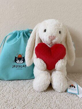 Jellycat Bashful Red Love Heart Bunny Plush Stuffed Animal Toy Valentine NEW NWT